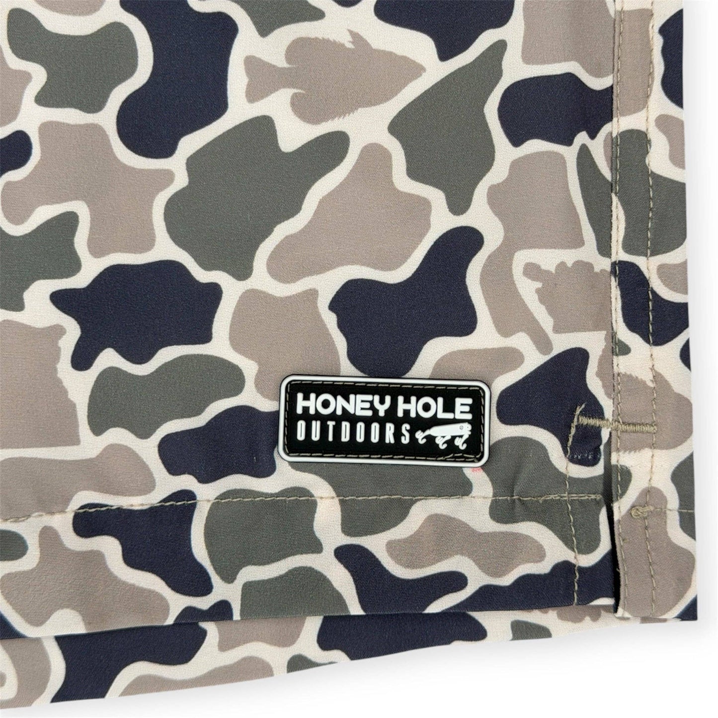 The Weekender Shorts - Hideaway Camo