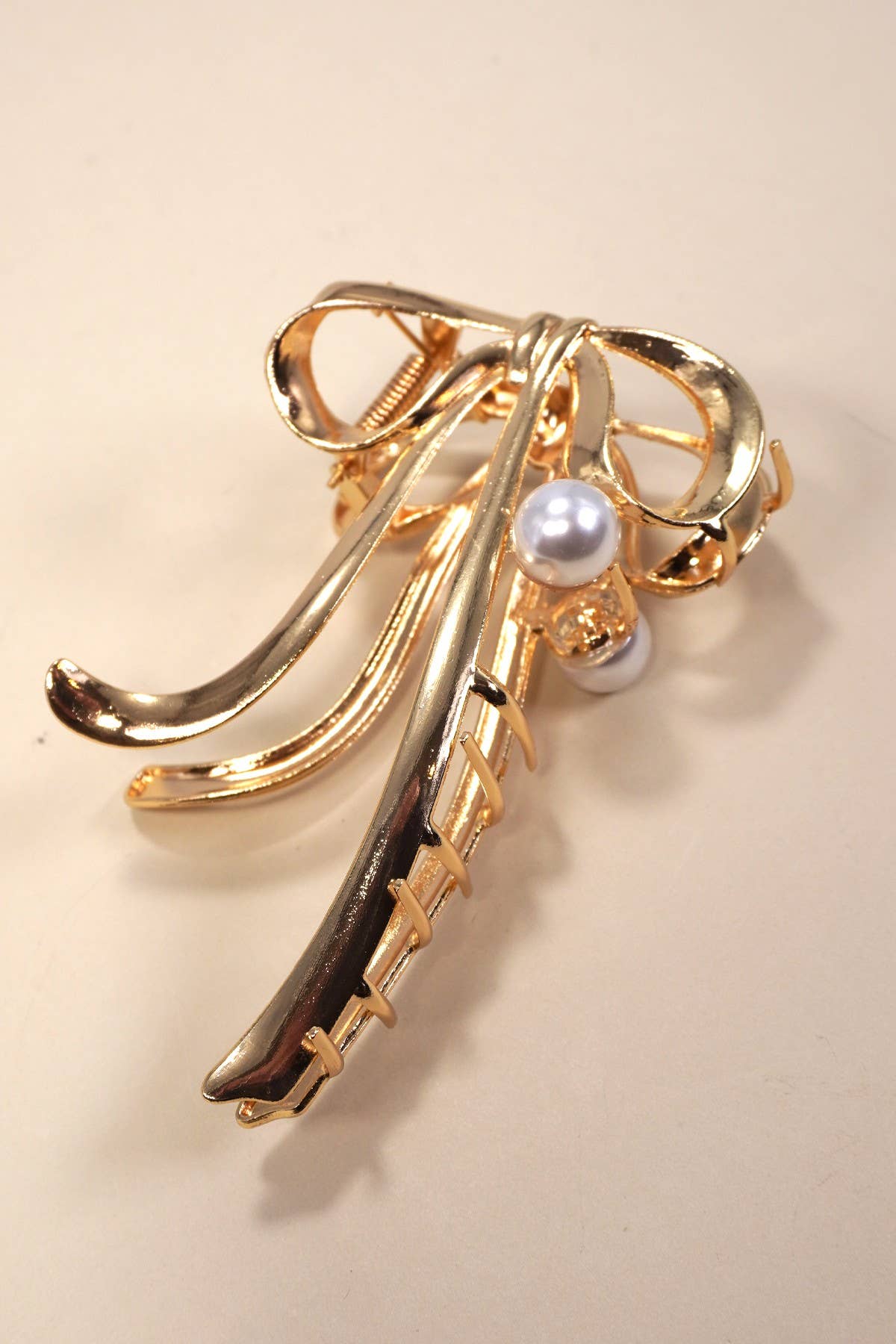 XTRA LARGE GOLD BOW PEARL HAIR CLAW CLIPS
