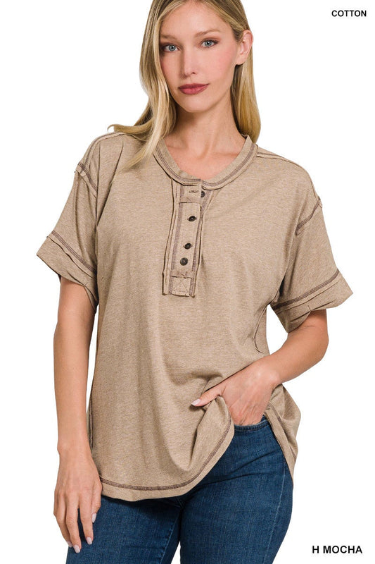RAW EDGE DETAILED BUTTON CLOSURE SHORT SLEEVE TOP