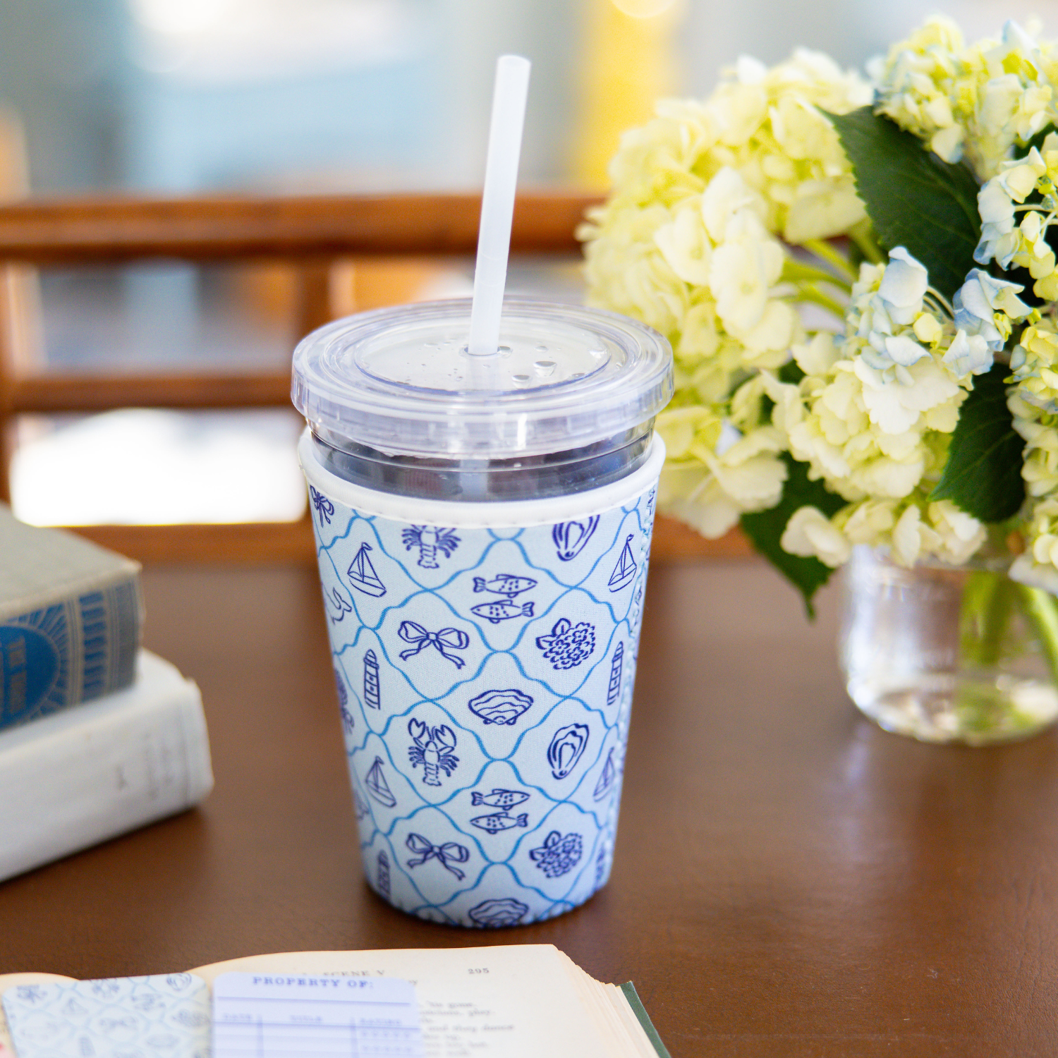 New England Summer | Reusable Coffee Sleeve: Medium (20-24oz)