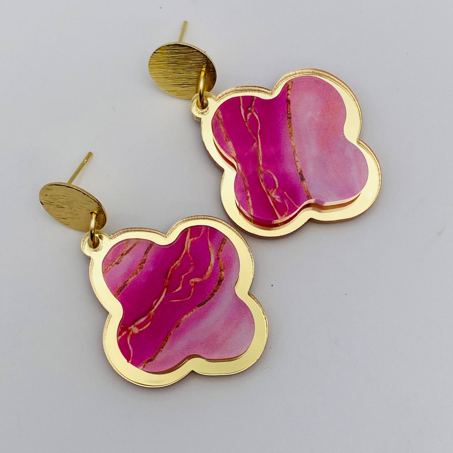 GEO FLOWER STRAWBERRY SWIRL AND GOLD EARRINGS