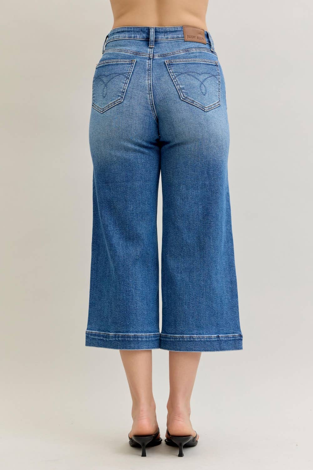 Judy Blue Vintage Wide Crop Jeans