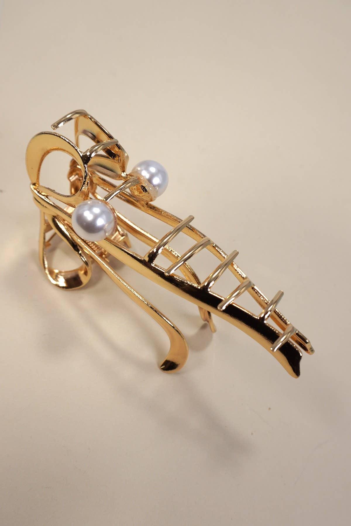XTRA LARGE GOLD BOW PEARL HAIR CLAW CLIPS