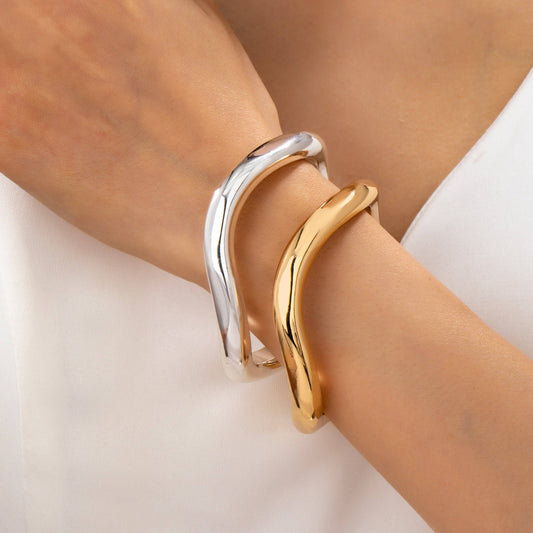 Two-Tone Waivy Tube Bangle Duo