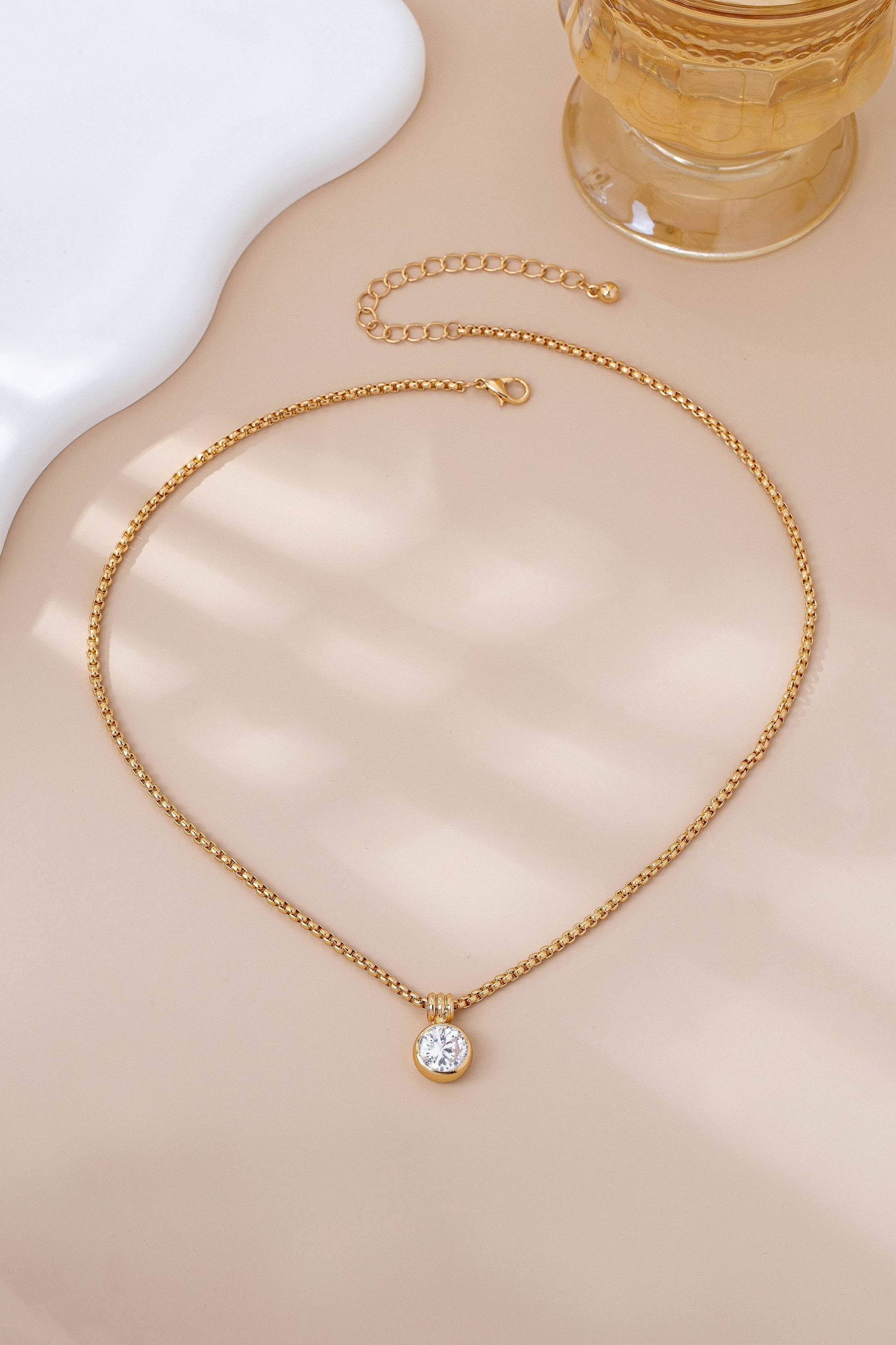 ROUND ZIRCON PENDANT NECKLACE
