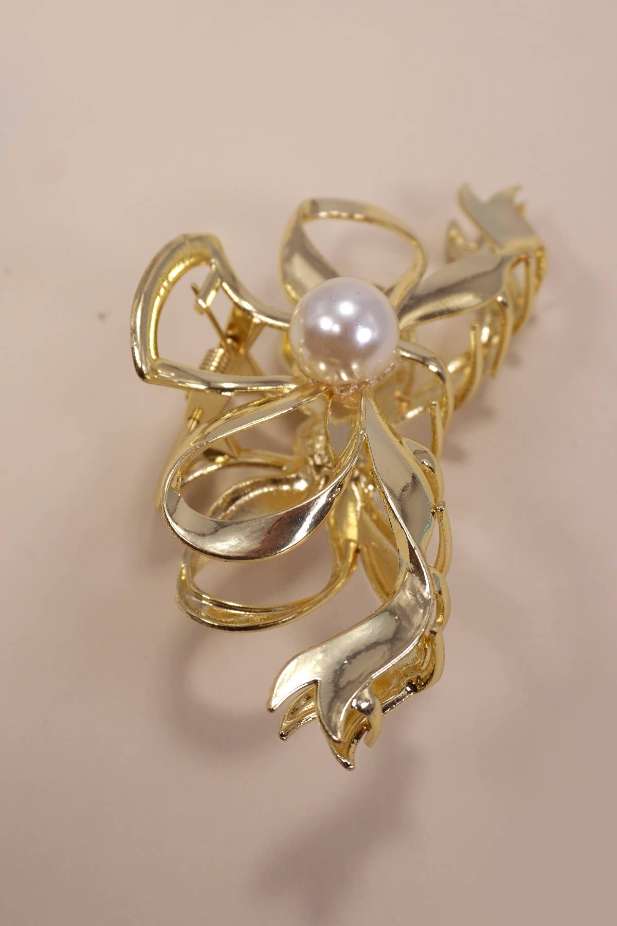 Pearl Bow Extra-Large Hair Claw Clip